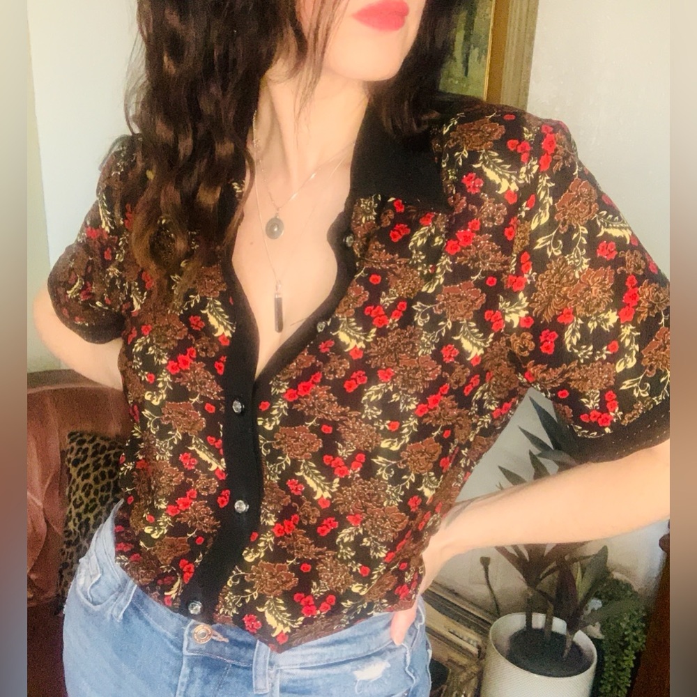 Vintage Floral Button-Up Women's Top